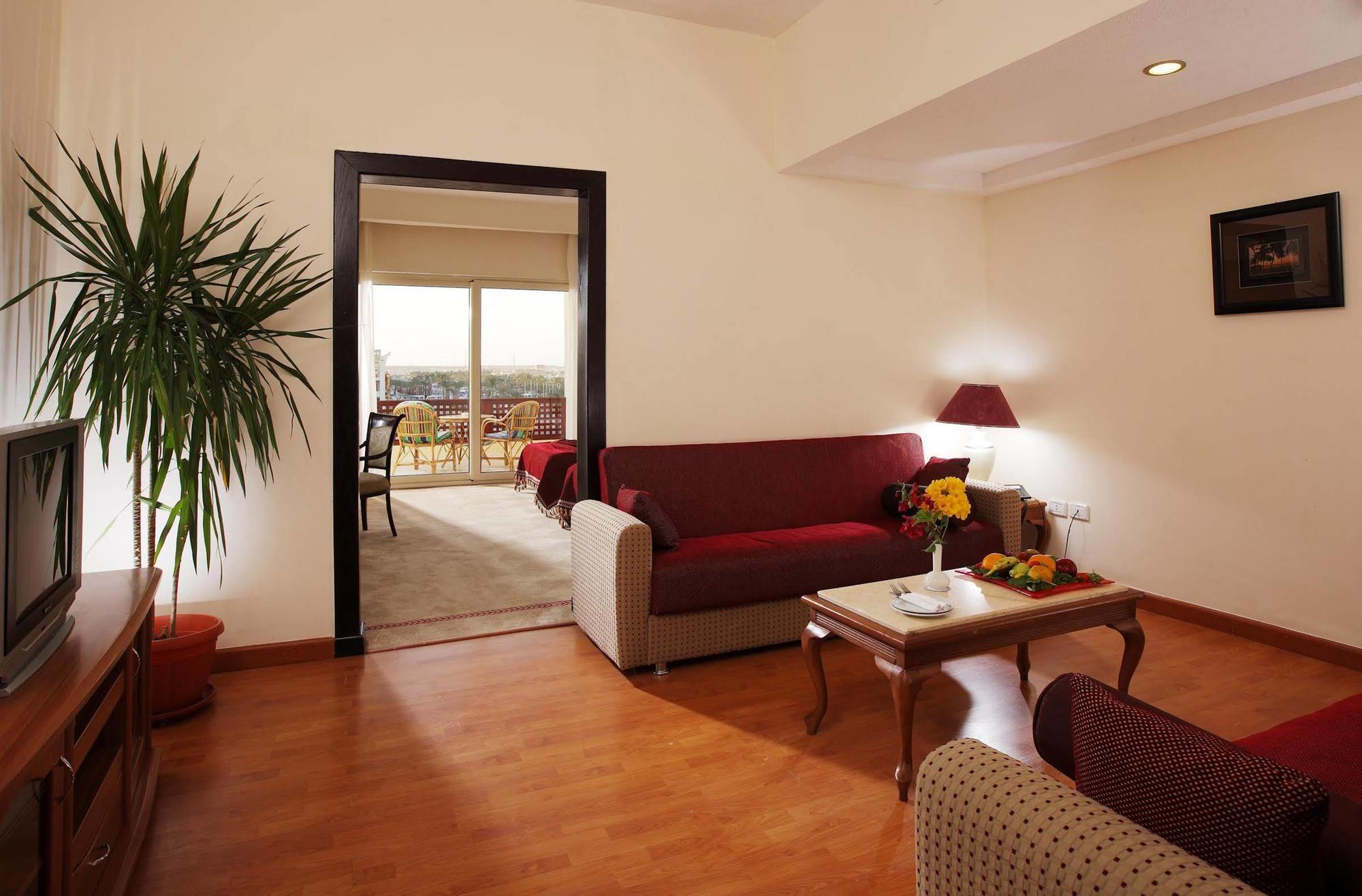 Golden 5 Sapphire Suites Hotel Hurghada Exterior foto